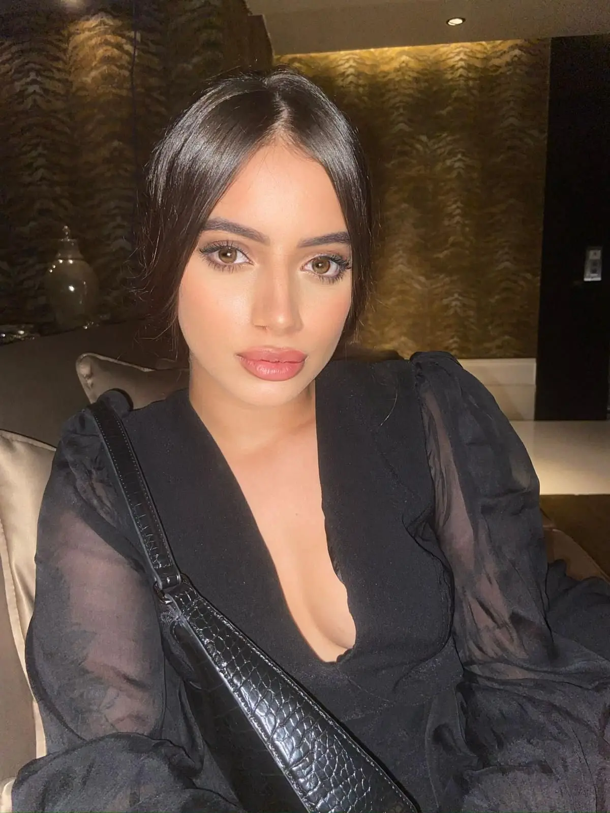 Andrea – Young Sexy Doha escorts female 👑❤️ - Photo 1