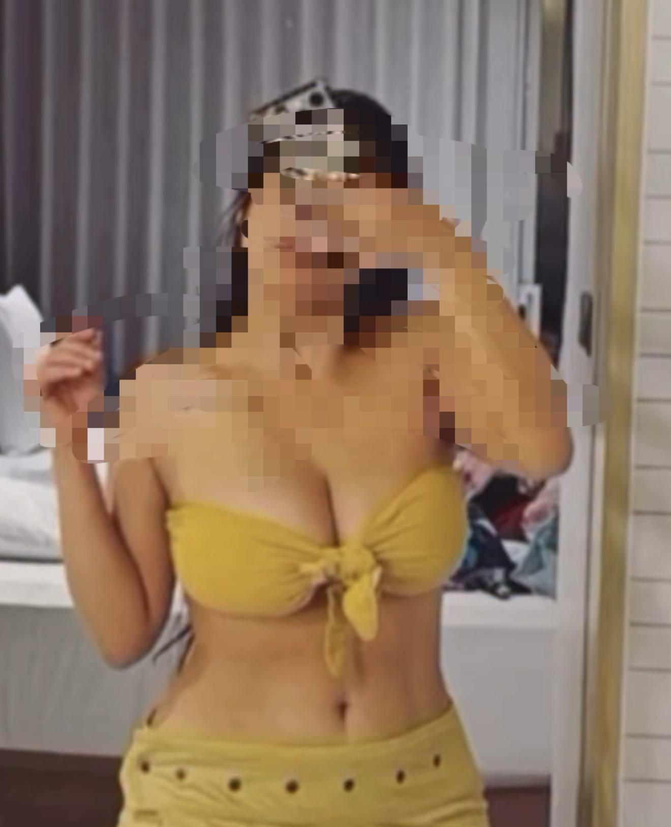 INDIGO AIRHOSTESS. Independent - escort in Delhi