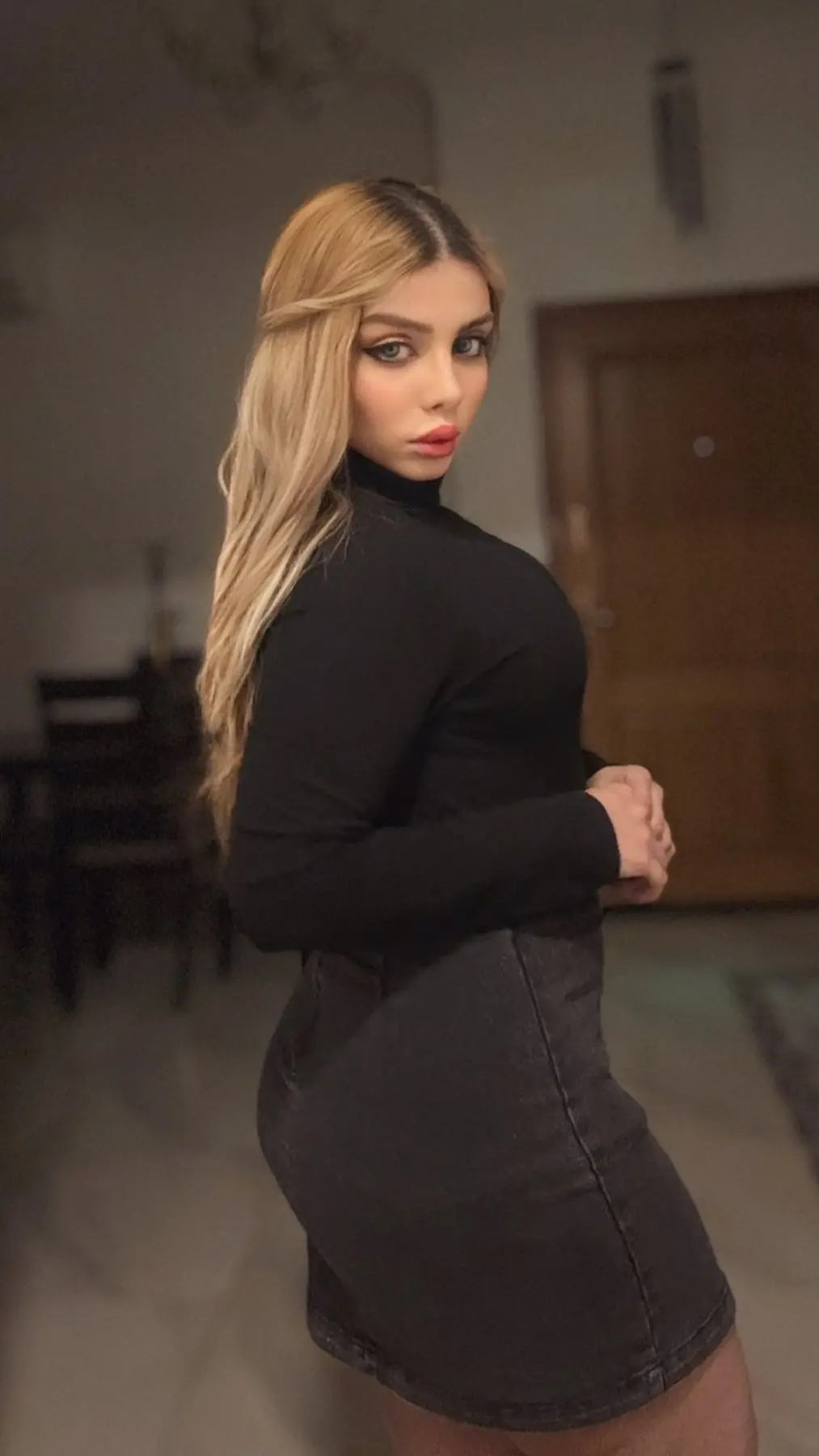 Selen – Iranian escort in Muscat girl - Photo 2