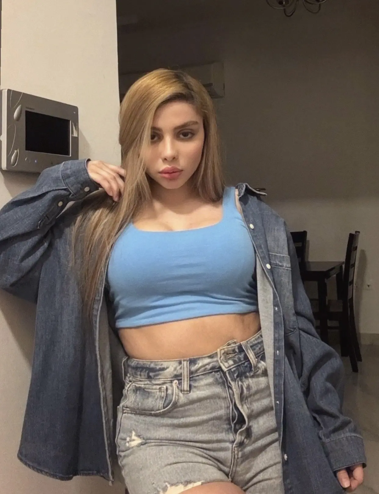 Selen – Iranian escort in Muscat girl - Photo 3