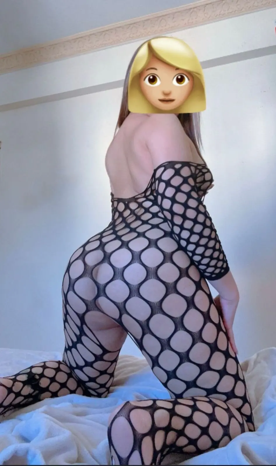 Philippine mix Spanish escort model - Photo 2