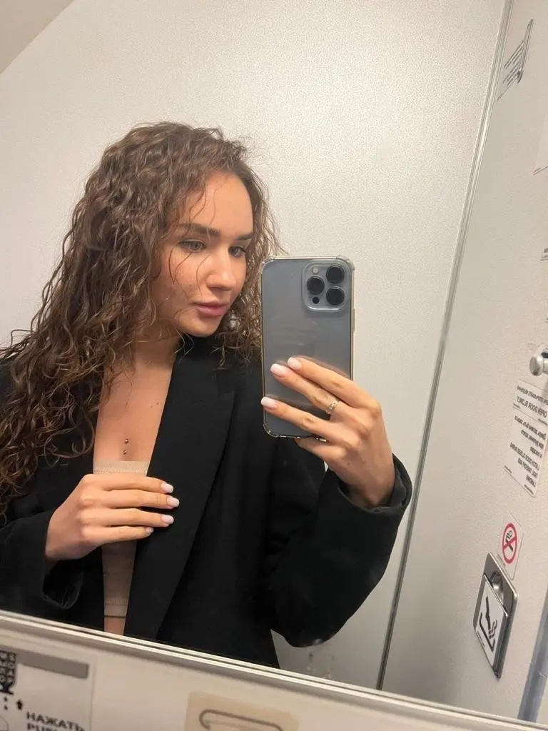 Lina – Russian VIP escort girl in dubai - Photo 1