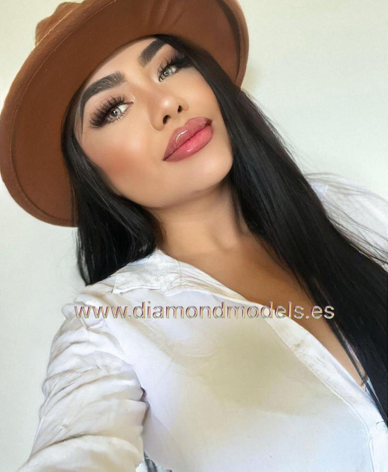 Emily Young Spanish the bes - escort in Doha