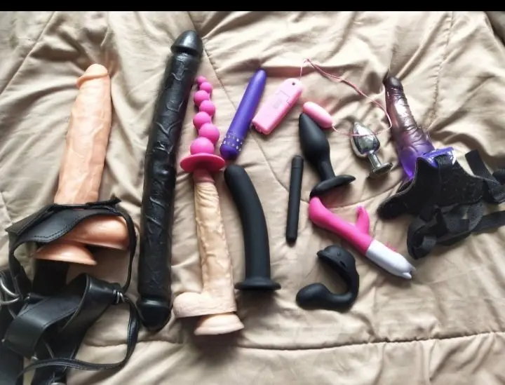 Anna(Full Kinky Toys Mistress - escort in Abu Dhabi