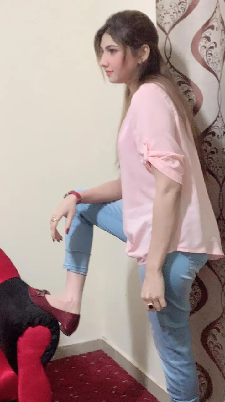 Saba Pakistani Model – Pakistani escort - escort in Abu Dhabi