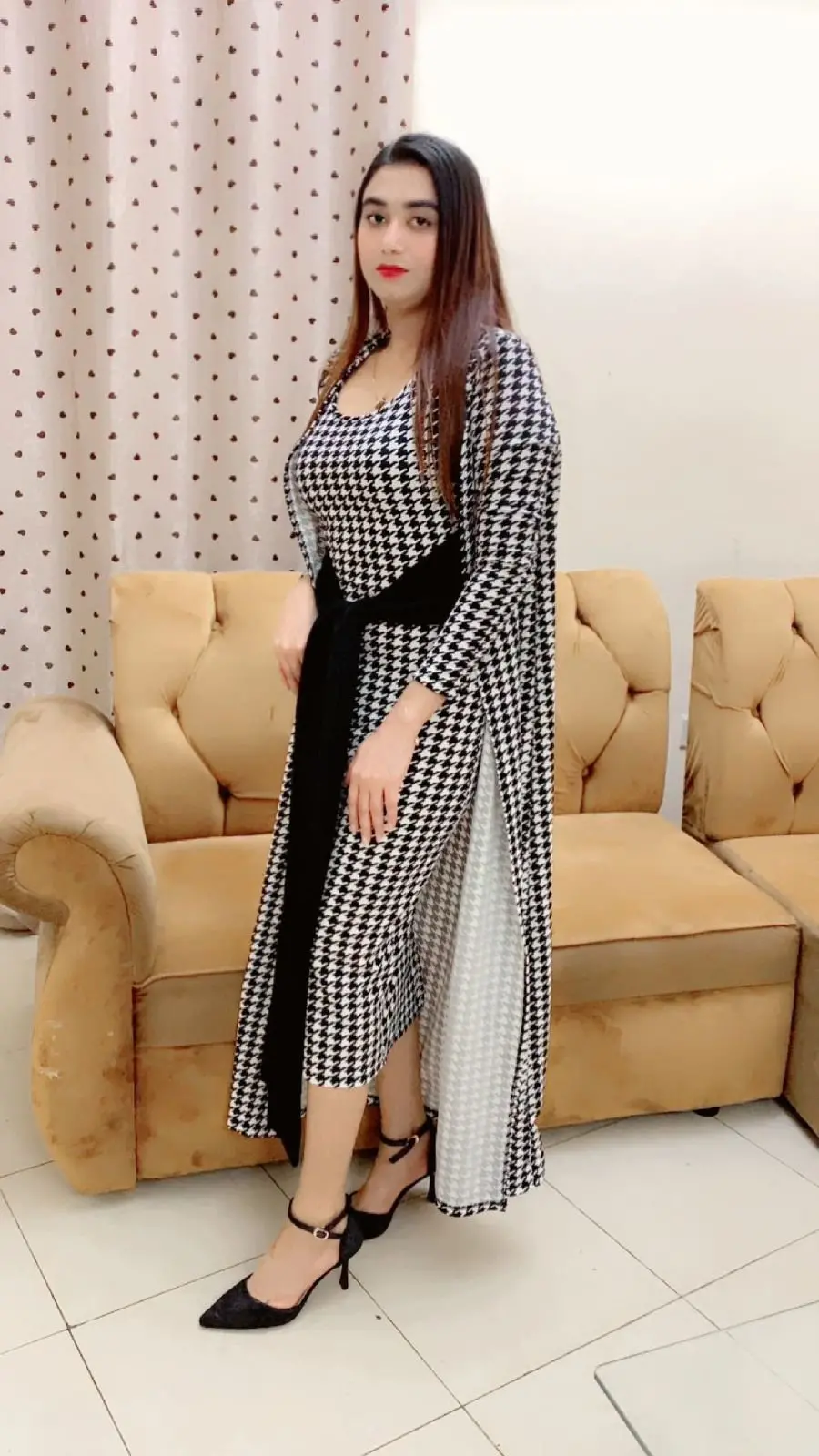 Sara Model – Indian escort  - escort in Abu Dhabi