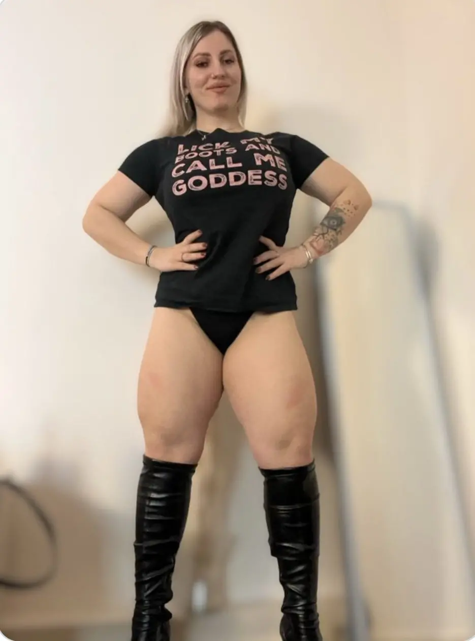 Miss Emilly Wrestler - Photo 2