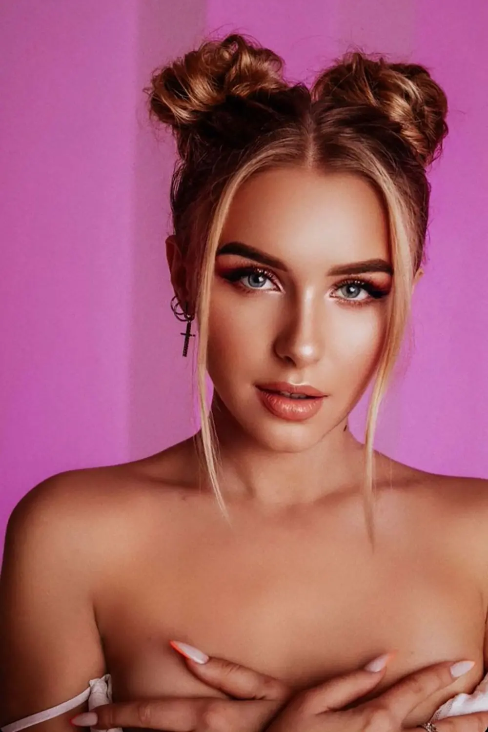 Sabina Ukrainian escort female new - Photo 3