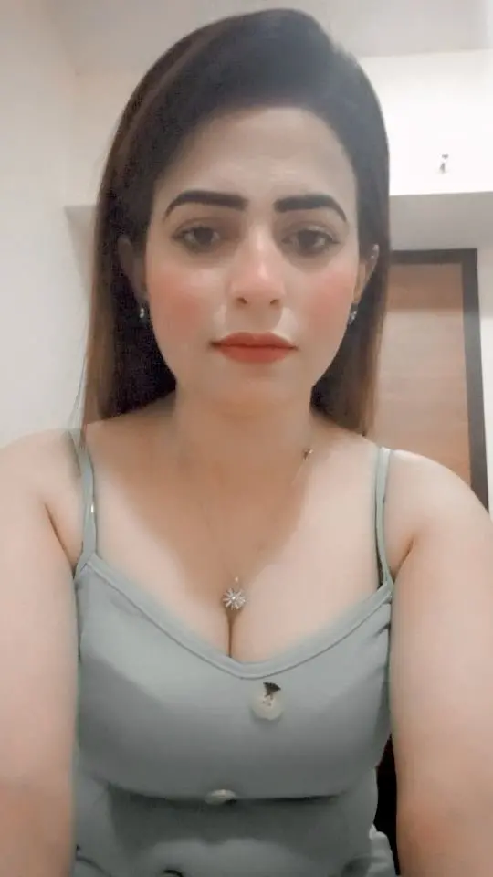 Radhika Indian Model – Indian escort in  - Photo 1