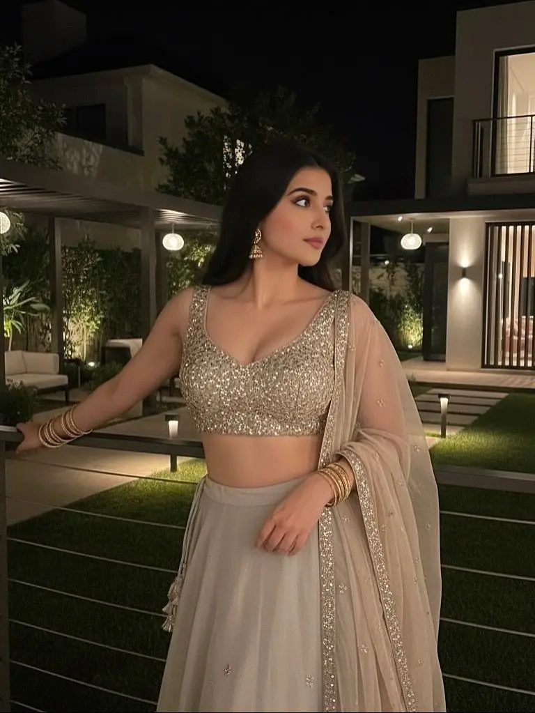 Neha Varma – Indian VIP escort in Sharjah - Photo 1