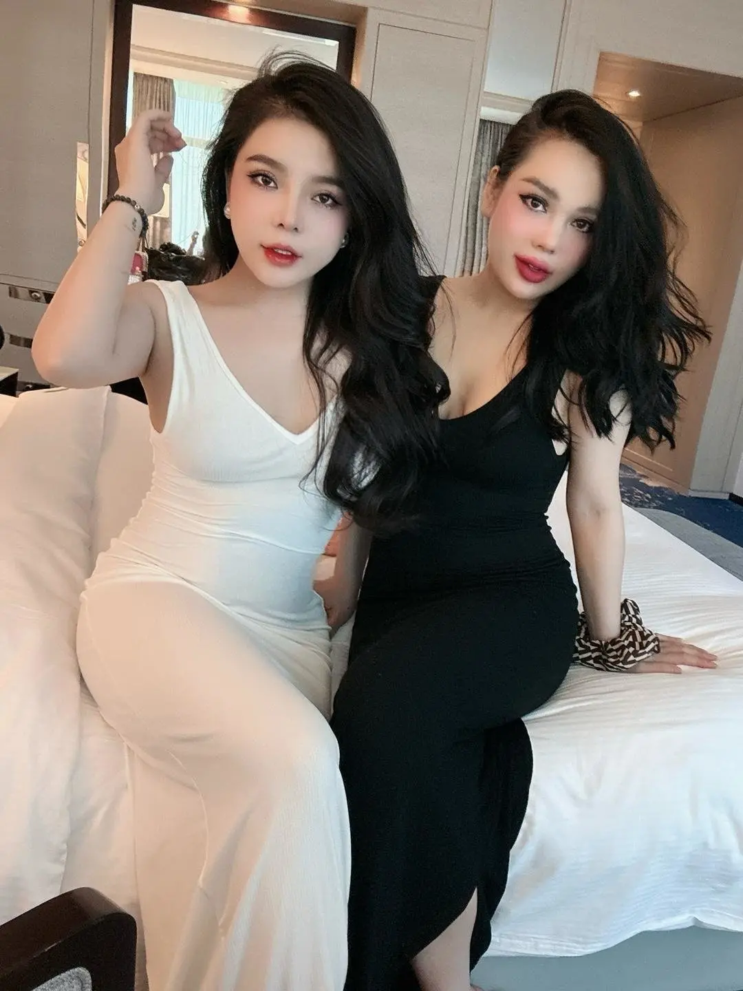 18+ Group Young Girl  - Photo 2