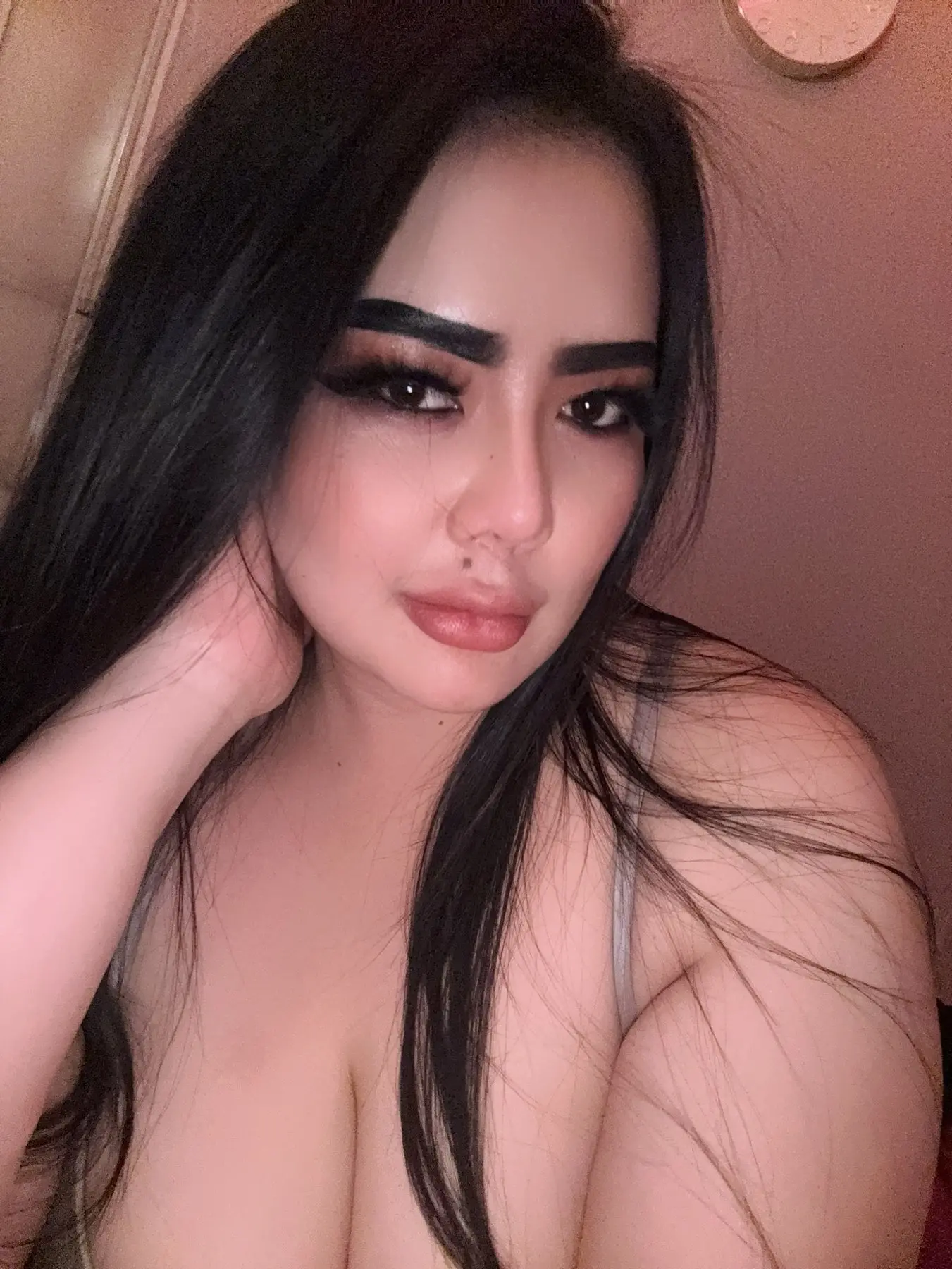 Angel Modza – Thai escort  - Photo 3