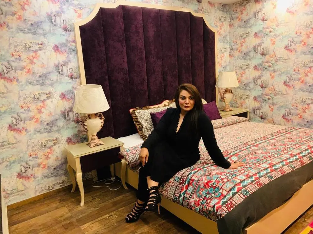 Ghazal Busty Milf – Indian escort  - Photo 2