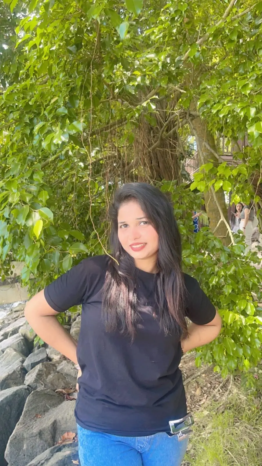 Arushi – Indian escort girl in Sharjah