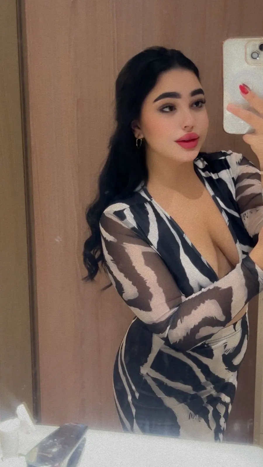 Lolo Dlo3a – Moroccan escorts - Photo 3