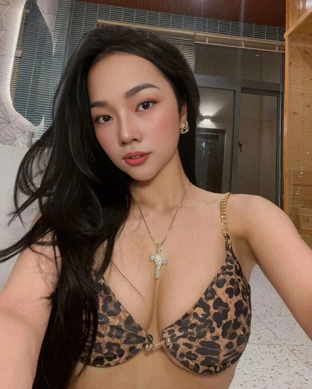 Mye Yi – Singaporean doha escort lady - Photo 2