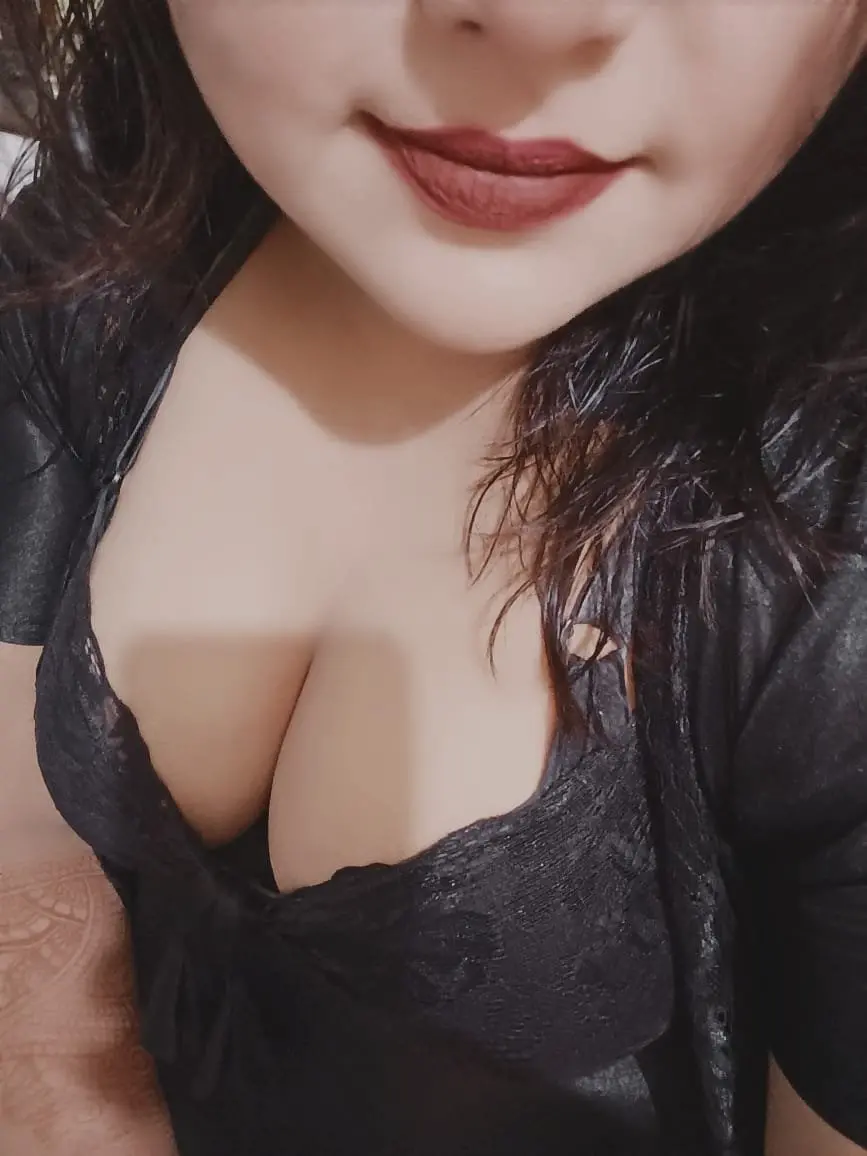 Surbhi Goyal ( Cam & Meetin - Photo 2