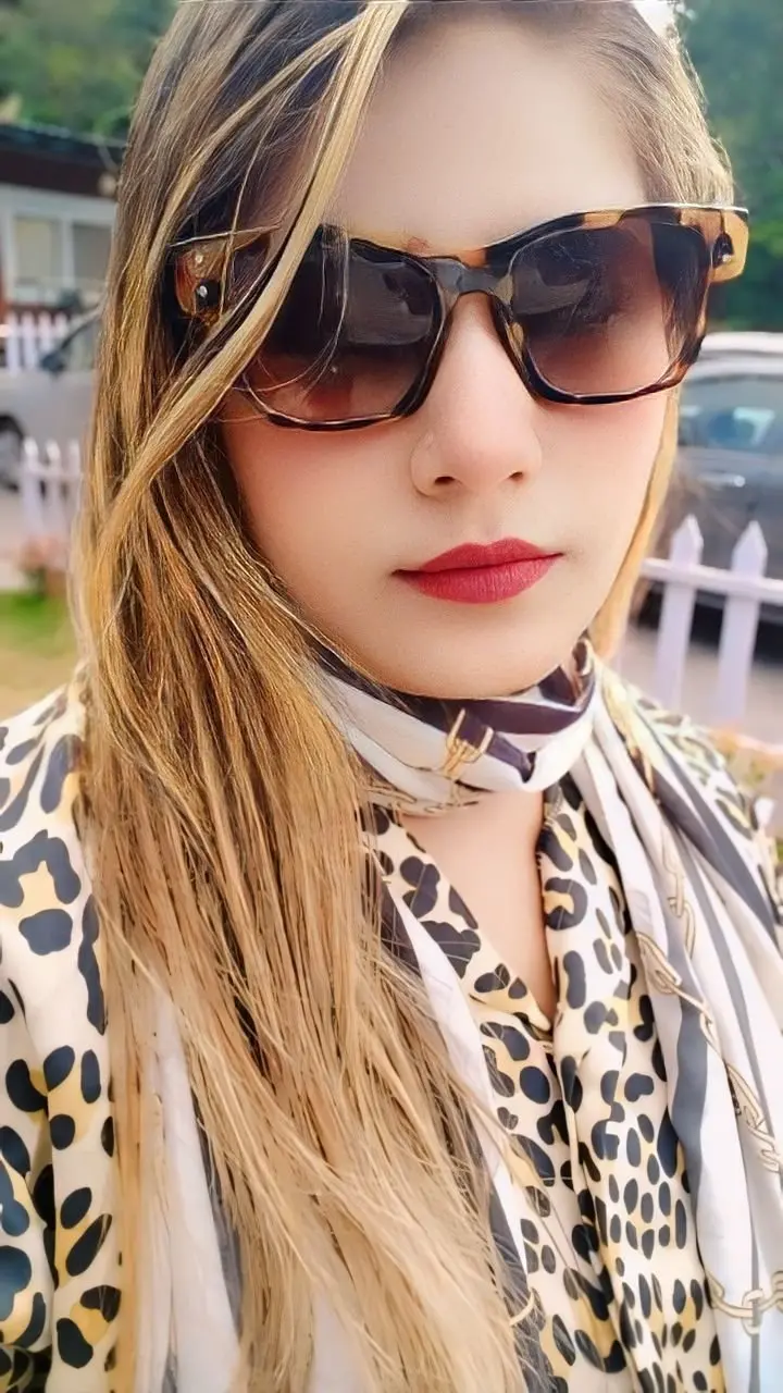 ꧁༒Anvi🦋(Meet & Cam)༒꧂ – In - Photo 3