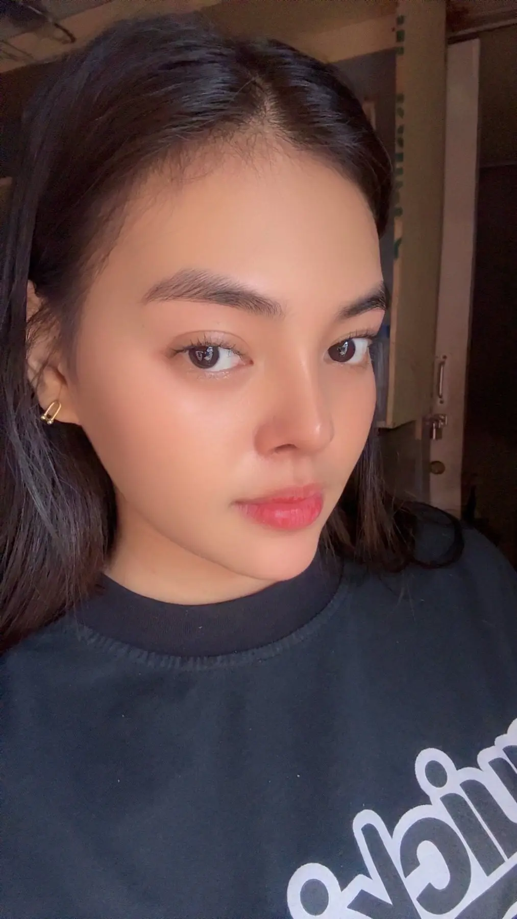 Dubai Escorts at Massage Republic - escort in Manila