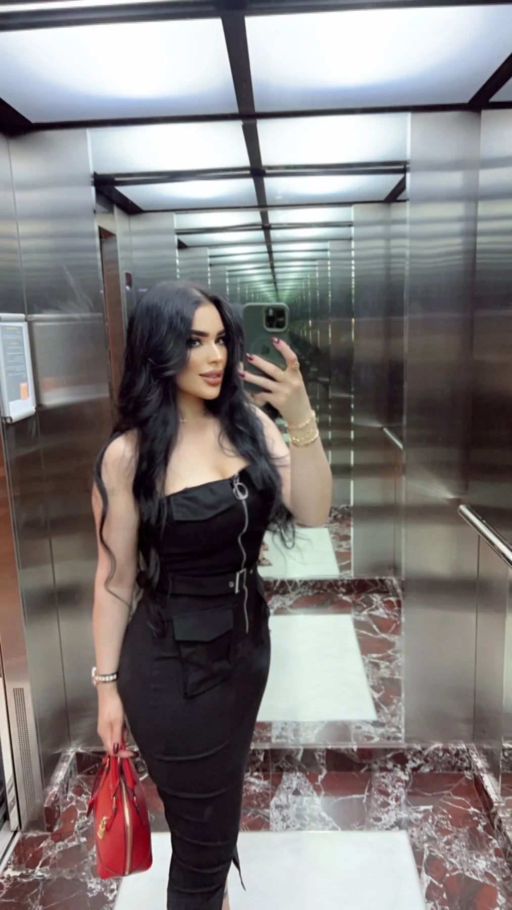 R 🦌 – Moroccan escort - escort in Dubai