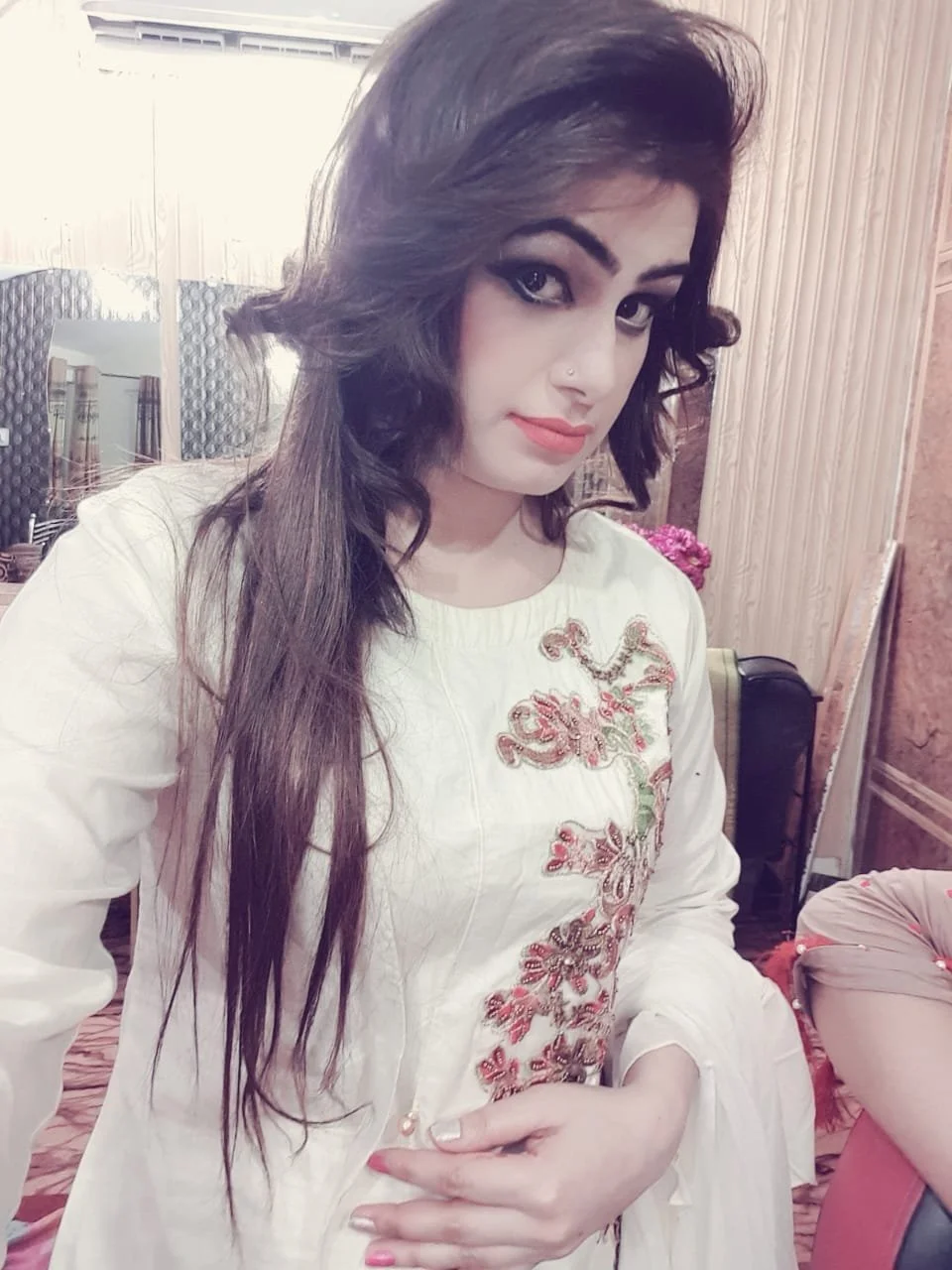 Alisha – Pakistani escort  - Photo 2