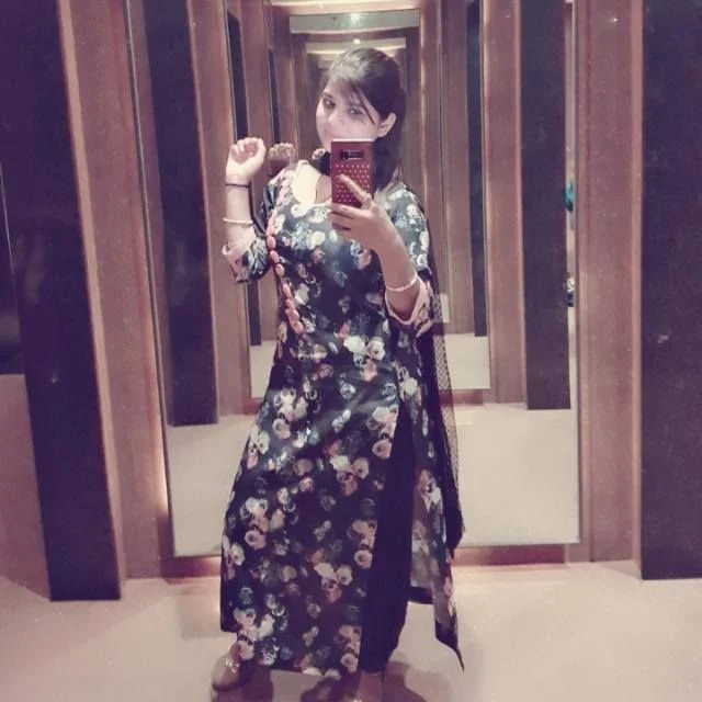 Sejal Busty Girl – Indian escort  - Photo 2