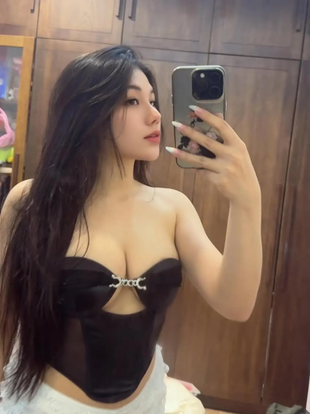 Hilary – South Korean VIP girl in Dubai - Photo 3