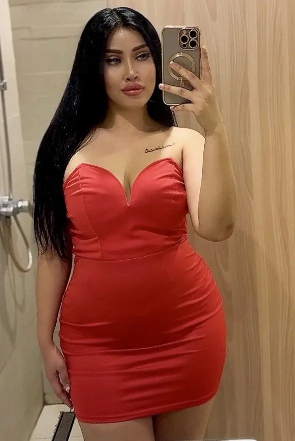 Hot & Curvy Indonesian babe in Dubai - Farah - Photo 3