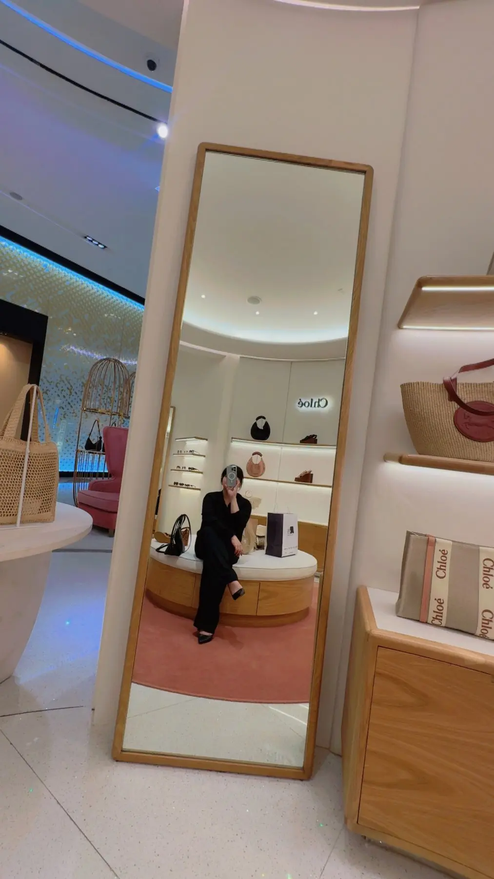 Harmony – VIP Filipino escort in Dubai - Photo 1