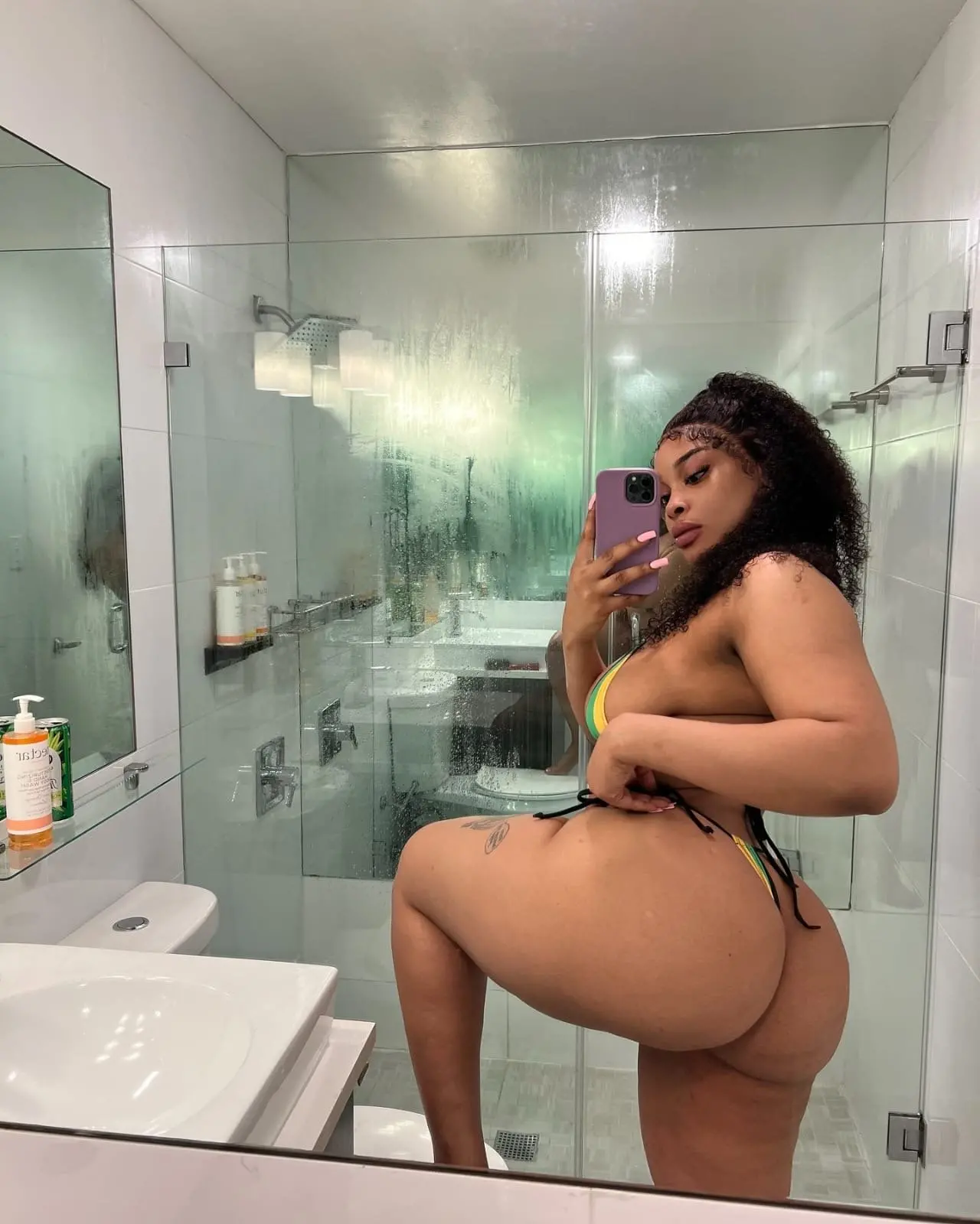 Flossy – South African escort in Dubai - Photo 2