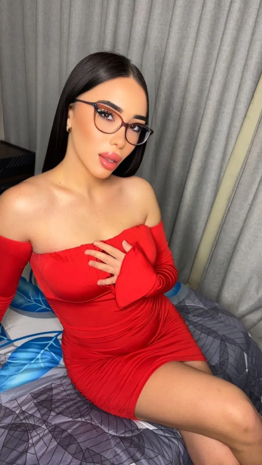 Haya – Syrian escort in Dubai - Photo 1